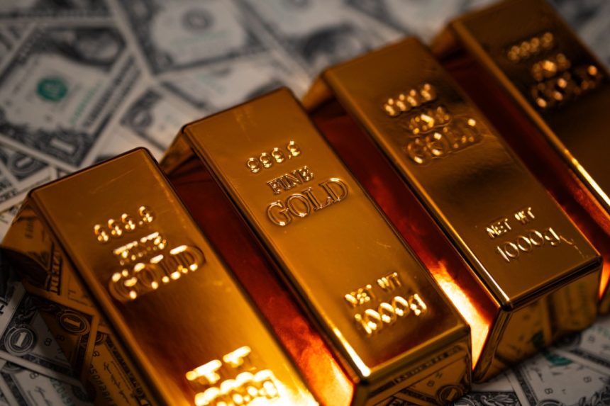 oro-in-ascesa:-raggiunti-nuovi-record-e-sfida-al-dollaro